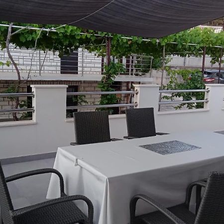 Apartment Biskupovic Dugi Rat Exteriér fotografie
