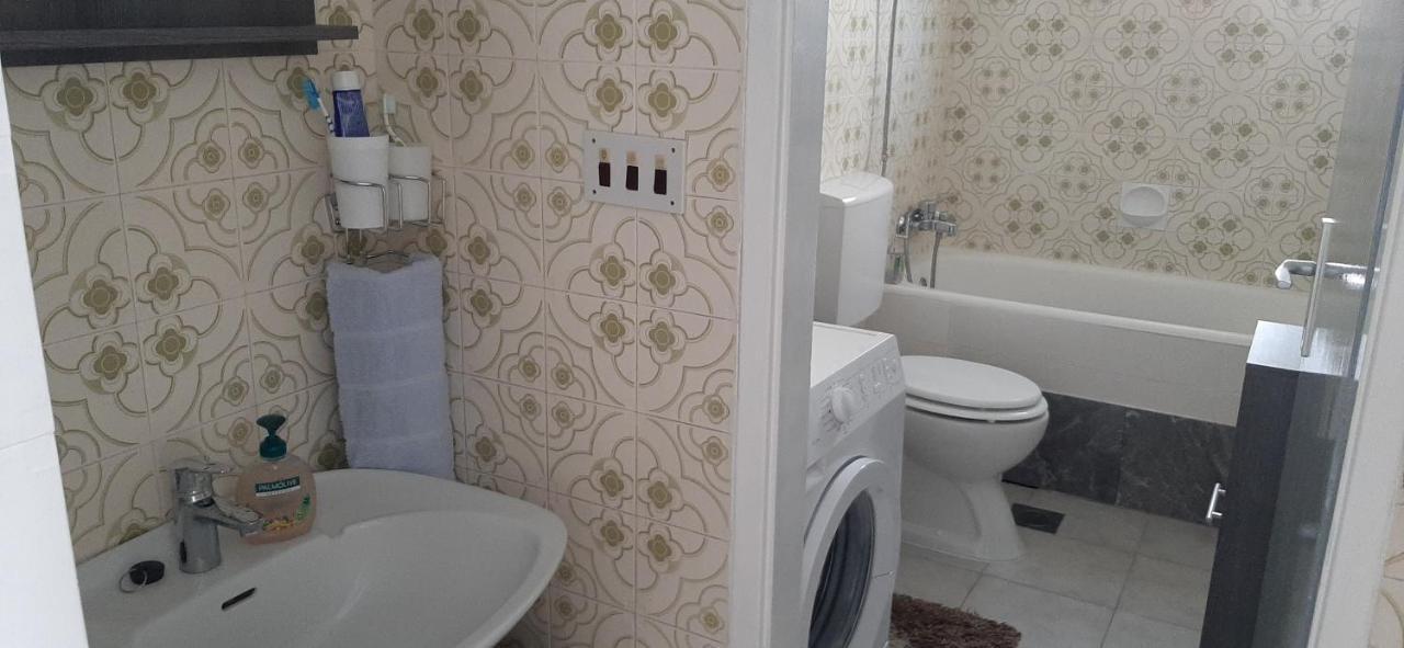 Apartment Biskupovic Dugi Rat Exteriér fotografie