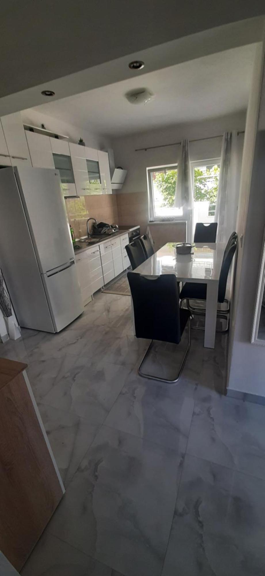 Apartment Biskupovic Dugi Rat Exteriér fotografie
