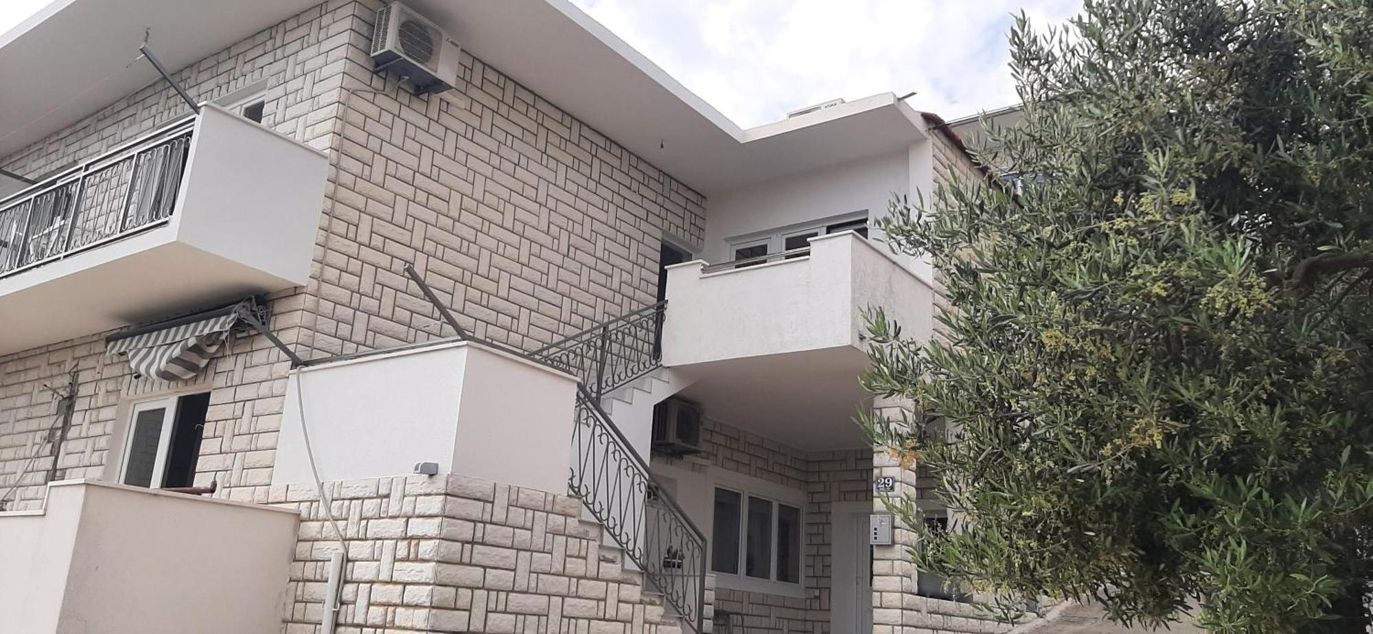 Apartment Biskupovic Dugi Rat Exteriér fotografie