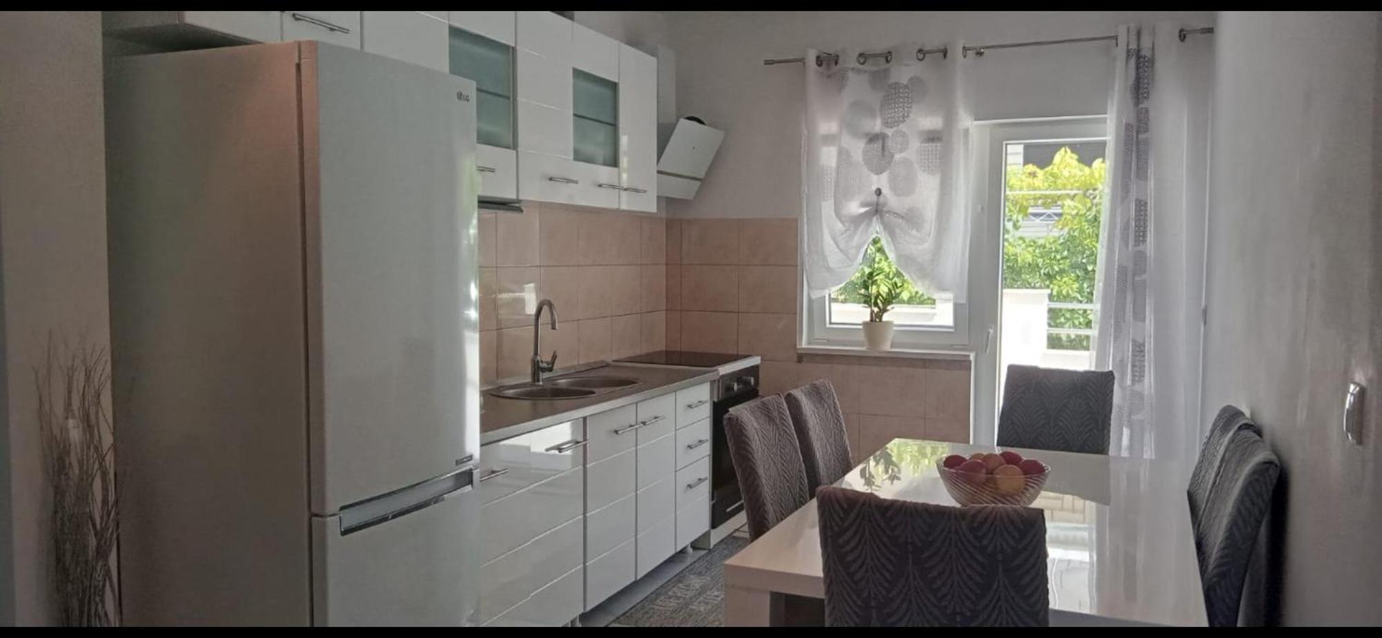 Apartment Biskupovic Dugi Rat Exteriér fotografie